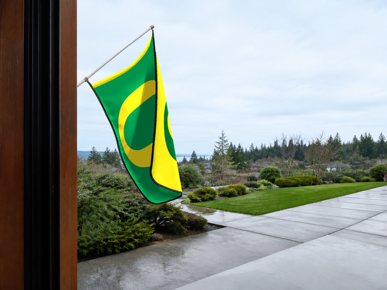Oregon Ducks Authentic Gameday Flag — approved one-scene environment view — EXO R89 — item_id=ncaa-fbs-oregon-ducks — source_sha256=3f73ba7907b63b21a2d9b2cefa42dfa2946f5d6e5ba9e739b5e0f9b6044841fb