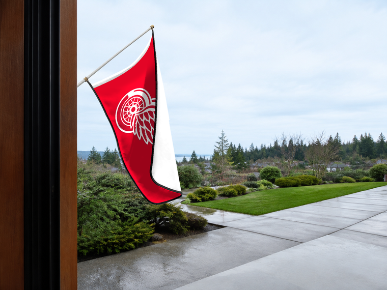 Detroit Red Wings Authentic Gameday Flag — approved one-scene environment view — EXO R89 — item_id=nhl-detroit-red-wings — source_sha256=6afc71c0d943f46e667717724adaae71a801f234974005e4a5dc75d554fcae30