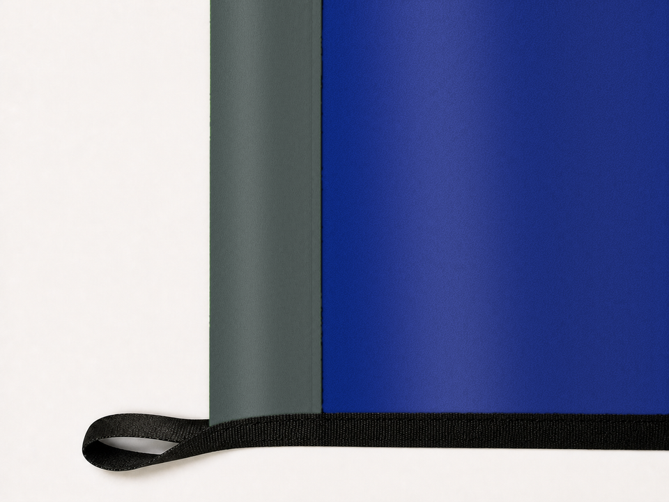 New Hampshire State Flag Authentic Gameday Flag underside and personalization construction view — continuous restrained woven-satin New Hampshire State Flag Accent header, textured New Hampshire State Flag Primary face, lower black loop and perimeter webbing — source_sha256=71153d6932e5526a43e5d493bc532a7769e74155463d85d0d9630d9497ffceba