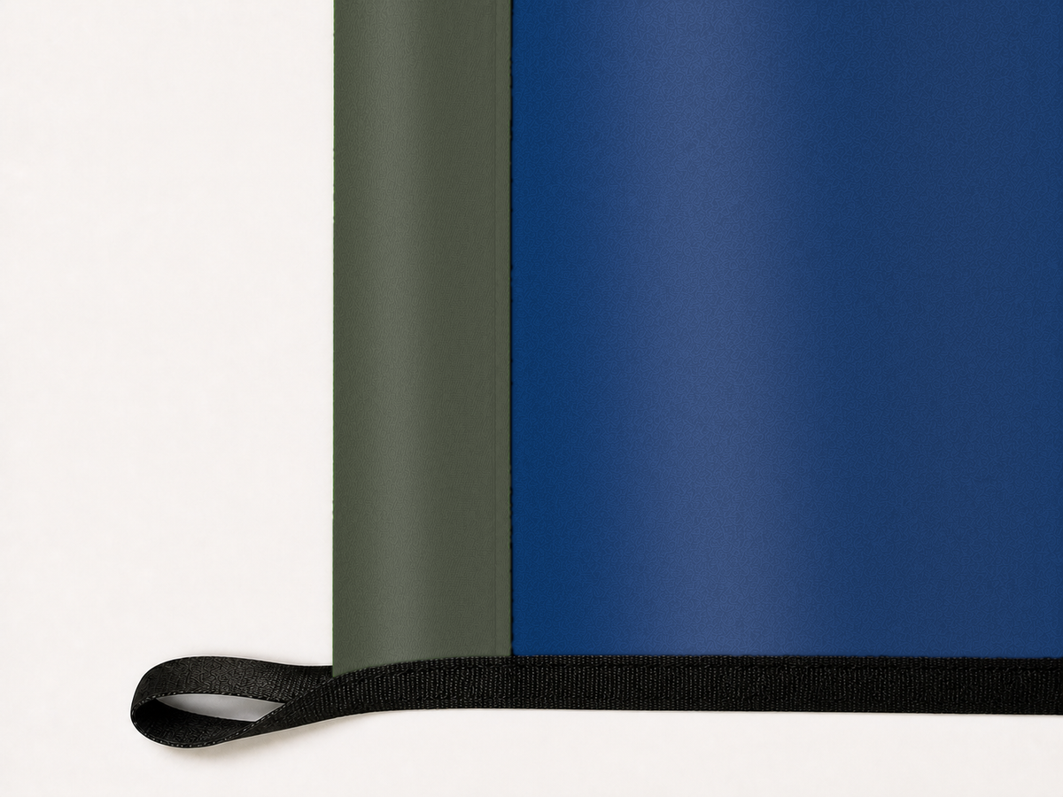 North Dakota State Flag Authentic Gameday Flag underside and personalization construction view — continuous restrained woven-satin North Dakota State Flag Accent header, textured North Dakota State Flag Primary face, lower black loop and perimeter webbing — source_sha256=0069b1ef0b536665c2b7c5dbf9847817147aa92a0ee230f72b17f6b2f0ec978d